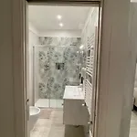 住宿加早餐酒店 Ro&ro Luxury 4*