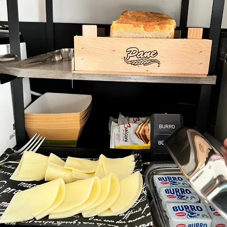 לינה וארוחת בוקר Ro&ro Luxury נאפולי