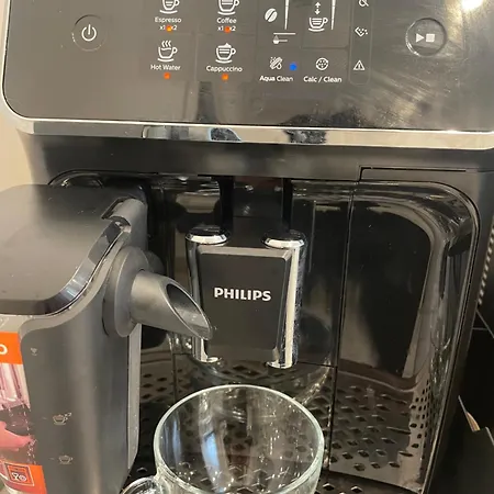 לינה וארוחת בוקר Ro&ro Luxury 4*