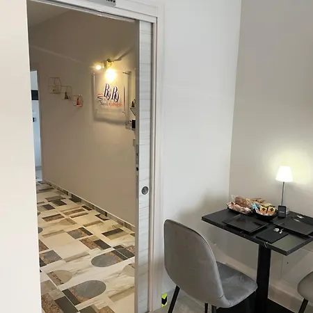 לינה וארוחת בוקר Ro&ro Luxury נאפולי