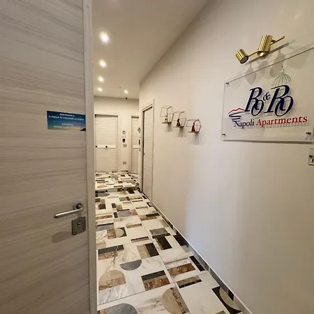 לינה וארוחת בוקר Ro&ro Luxury 4*