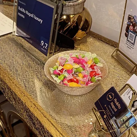 Ro&ro Luxury לינה וארוחת בוקר נאפולי