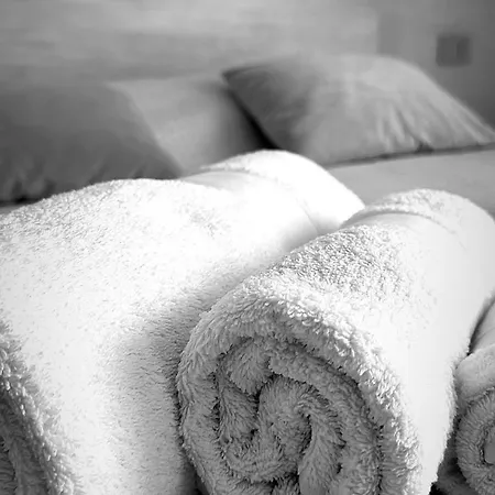 לינה וארוחת בוקר Ro&ro Luxury